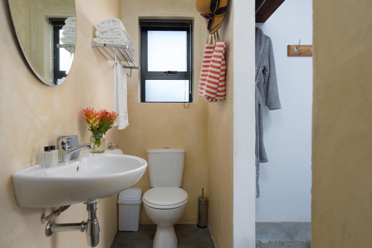 Stay At Friends Economic Rooms Malkopvlei Bagian luar foto