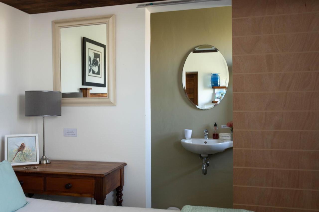 Stay At Friends Economic Rooms Malkopvlei Bagian luar foto